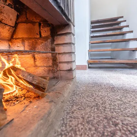 Ve Vinici Apartment *